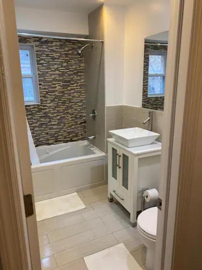 2 Bedroom Two Baths Newly Renovated * Nova York